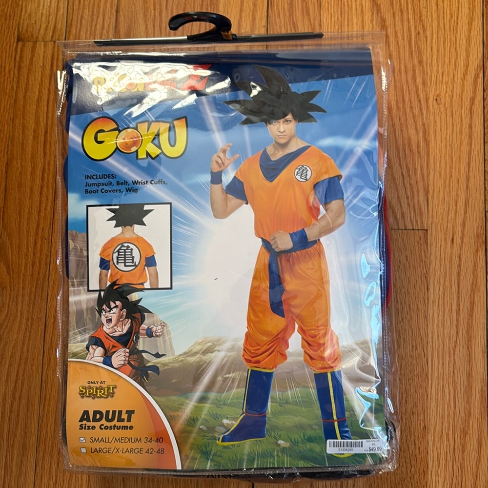 Adults Goku costume. Never worn.